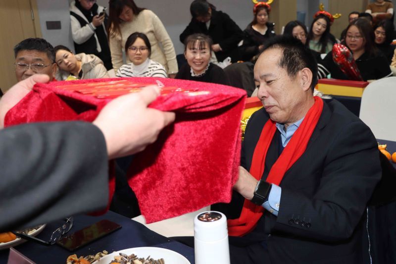 乘風(fēng)破浪&middot;筑夢遠(yuǎn)航丨建杰年會盛典點(diǎn)燃2024