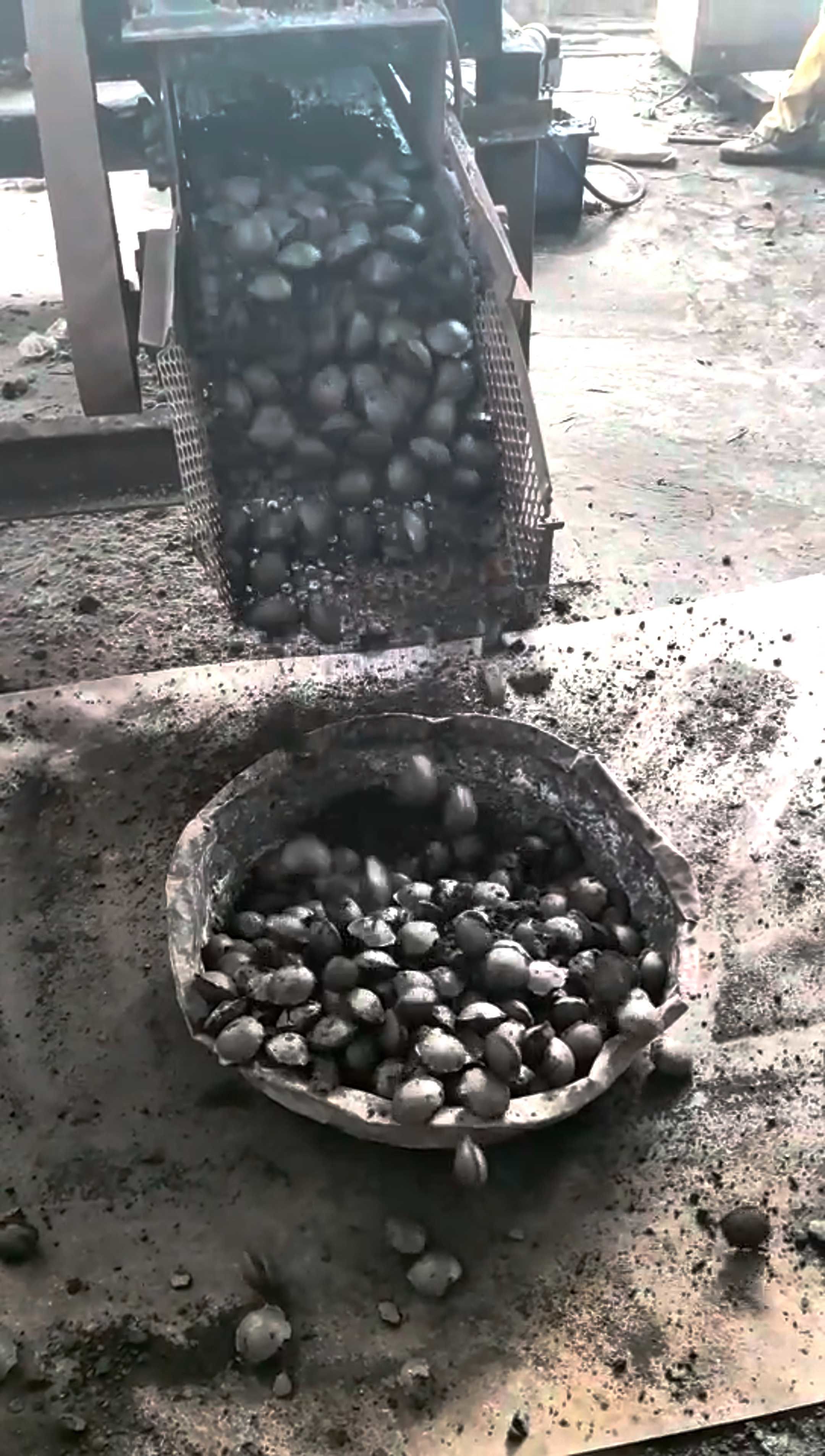 影響固廢冷壓球團的因素